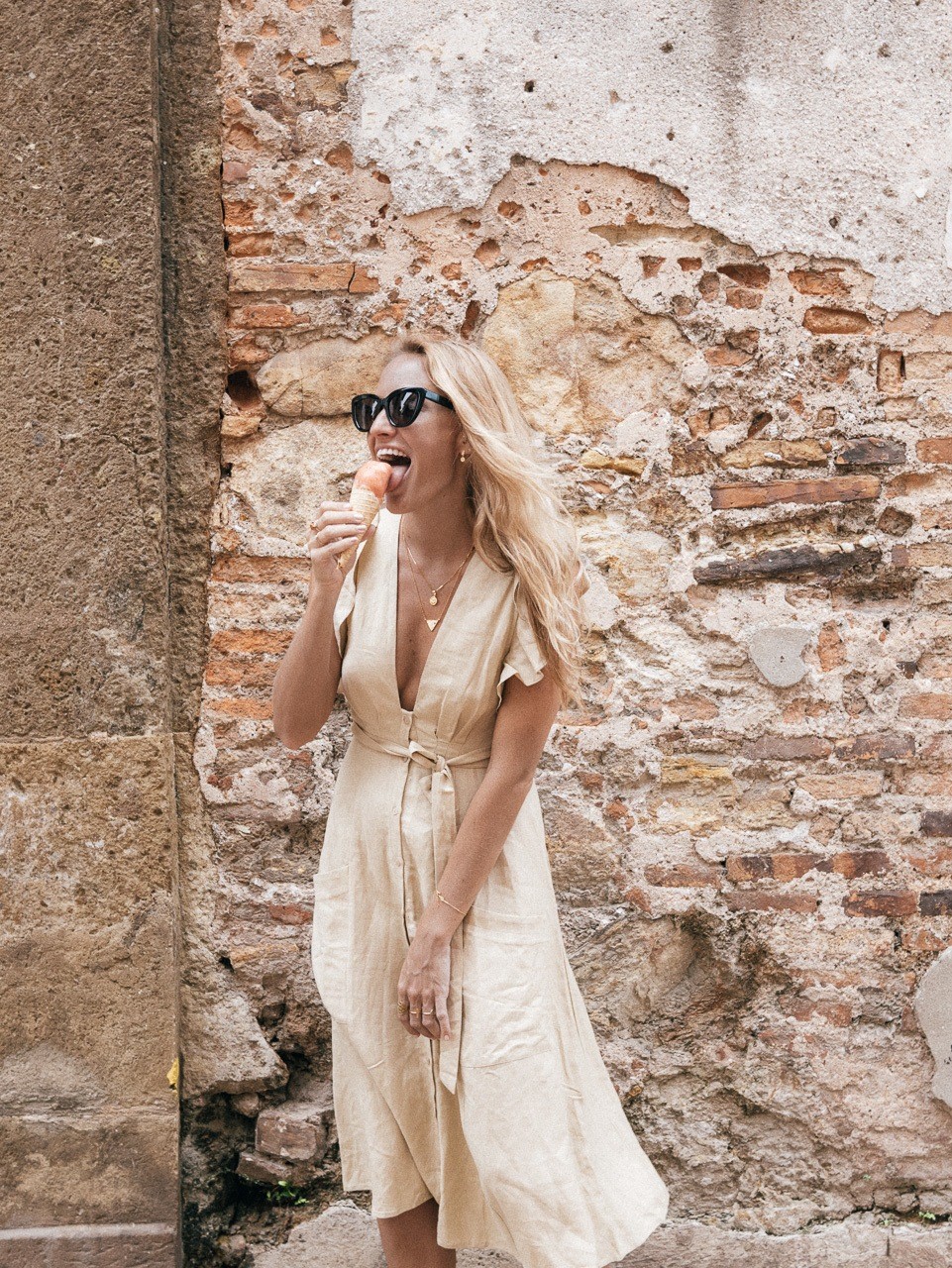 How to Wear Red and Pink Together - The Girl from Panama