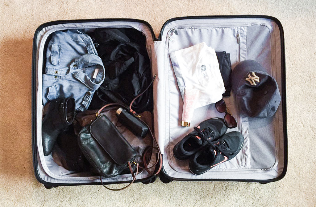 REVIEW: Raden A28 Check Smart Luggage - At Home in the Future