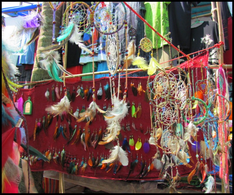 anjuna flea market goa