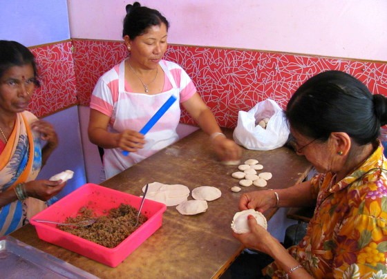 backpacking coorg bylakuppe tibetan karnataka